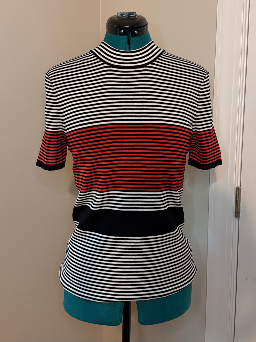 G/FORE Red, Black & White Striped Mock-Neck Short Sleeve Top